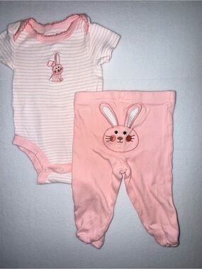 BabiesRUs Pink Baby Onsie with Footed bottoms - size 3 month GUC